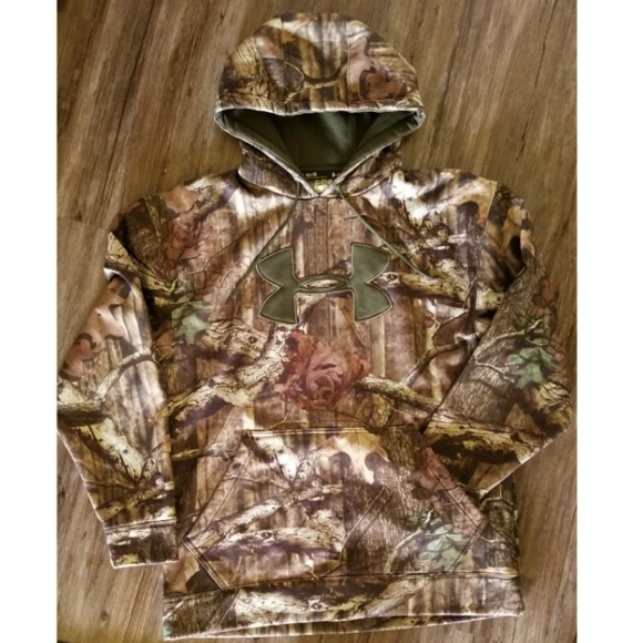 Under Armour Other - Under Armour Camo Pullover Size M